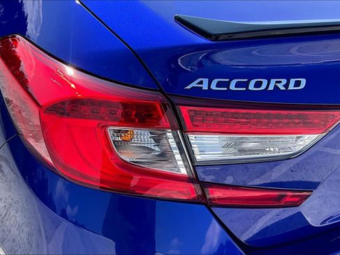 Used 2022 Honda Accord Sport image 29