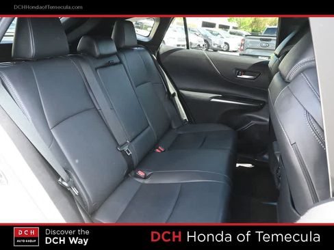 Used 2022 Toyota Venza XLE AWD/4WD image 21