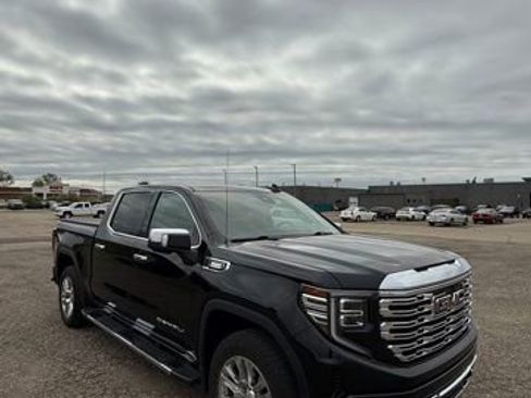 Certified 2023 GMC Sierra 1500 Denali AWD/4WD image 1