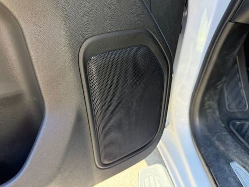 Used 2022 Chevrolet Silverado 2500 LT w/ Convenience Package image 40