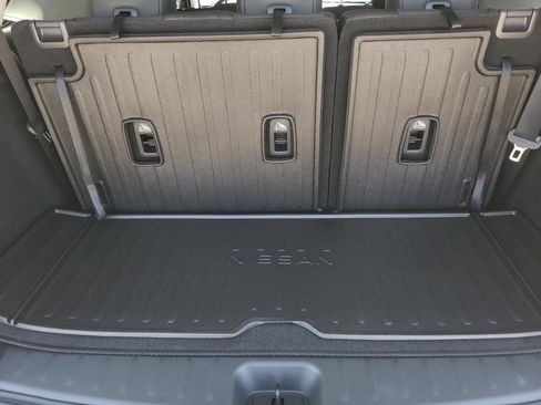New 2026 Nissan Pathfinder SL w/ Cargo Package FWD image 12