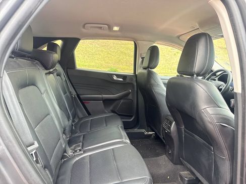 Certified 2021 Ford Escape Titanium AWD/4WD image 26