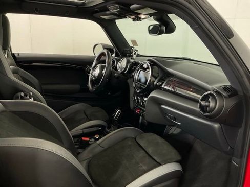 Used 2020 MINI Cooper John Cooper Works w/ Signature Upholstery Package FWD image 30