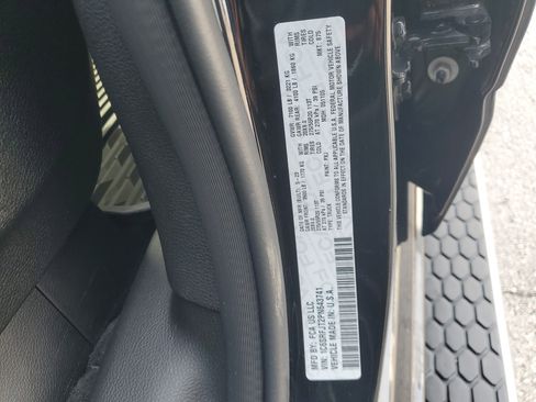 Used 2023 RAM 1500 Laramie image 27