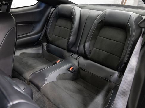 Used 2017 Ford Mustang Shelby GT350 RWD image 8