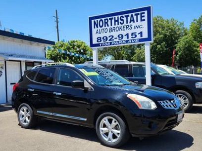 Used 2011 Nissan Rogue SV w/ Premium Pkg