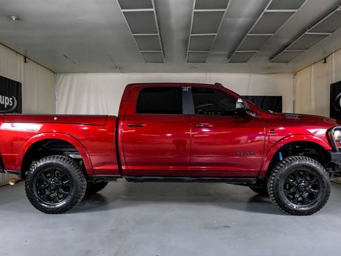 Used 2022 RAM 2500 Limited w/ Night Edition AWD/4WD image 5