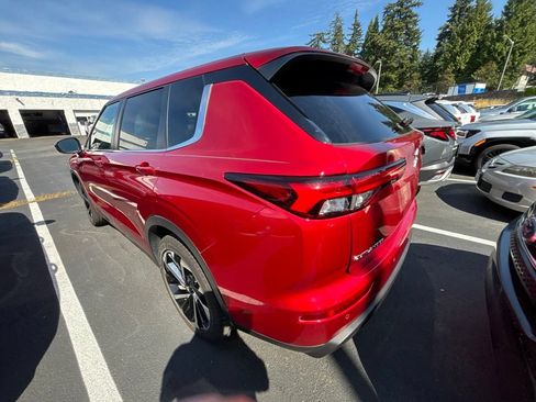 Used 2022 Mitsubishi Outlander ES AWD/4WD image 5