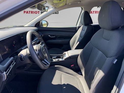 Certified 2025 Hyundai Tucson SEL AWD/4WD image 9