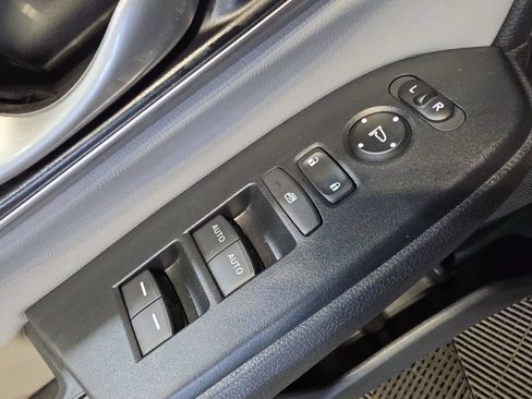 Used 2022 Honda CR-V EX-L image 15