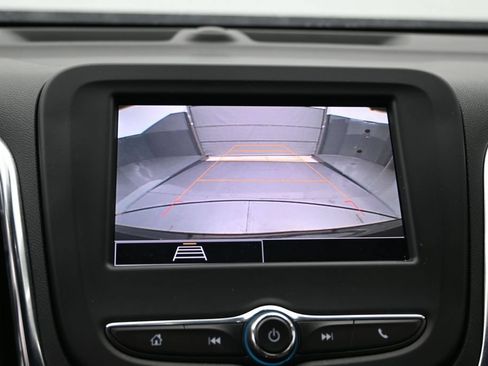Used 2024 Chevrolet Equinox LS FWD image 11