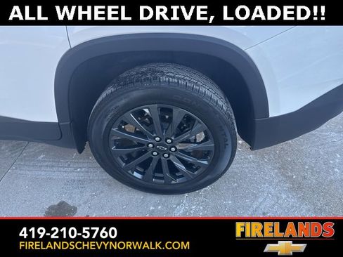 Certified 2023 Chevrolet Traverse RS w/ LPO, Floor Liner Package image 10