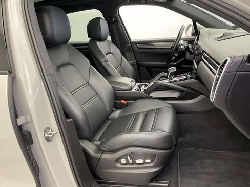 Used 2021 Porsche Cayenne GTS image 23