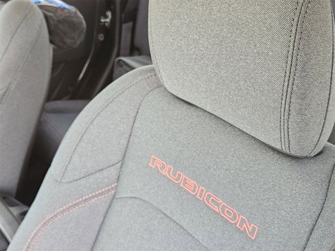 New 2025 Jeep Gladiator Rubicon w/ Convenience Group image 16
