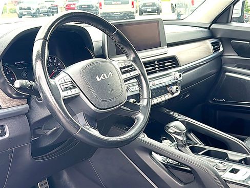 Used 2022 Kia Telluride SX w/ SX Prestige Package AWD/4WD image 12
