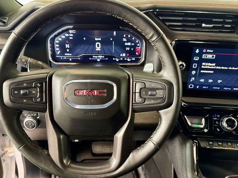 Used 2025 GMC Sierra 1500 AT4 image 11