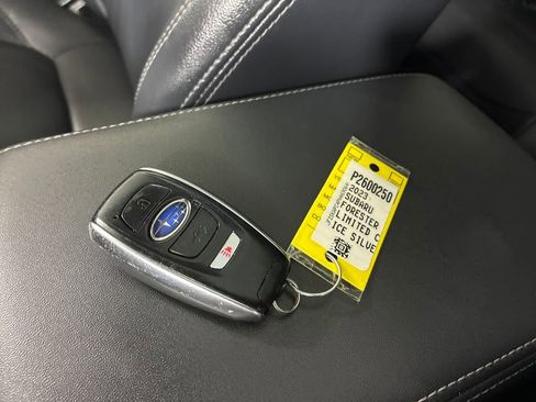 Used 2023 Subaru Forester Limited image 37