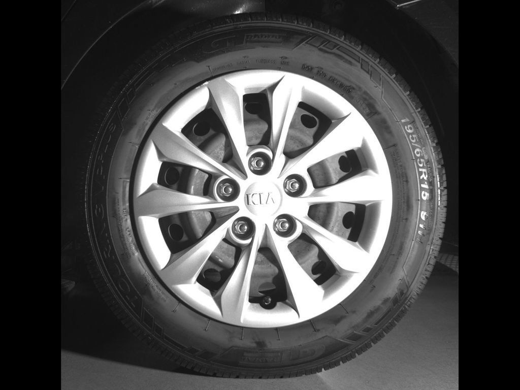 Used 2019 Kia Forte Sedan FWD image 12