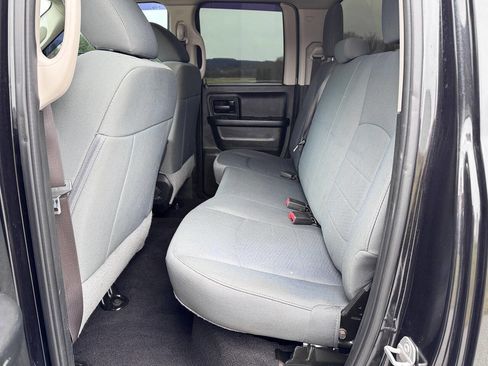 Used 2018 RAM 1500 Express w/ Express Value Package image 8