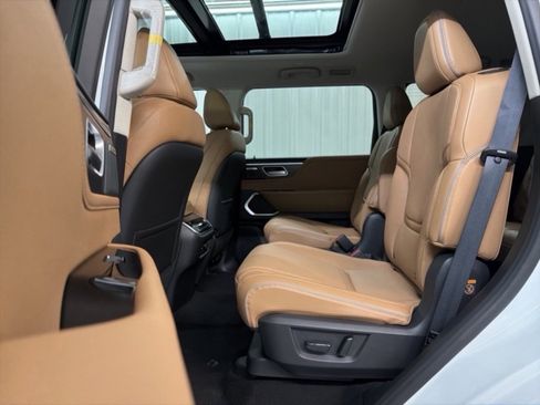 New 2026 INFINITI QX80 Luxe image 27