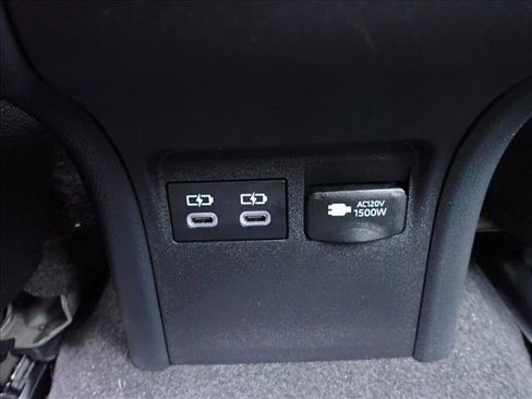 Used 2024 Toyota Prius Prime image 10