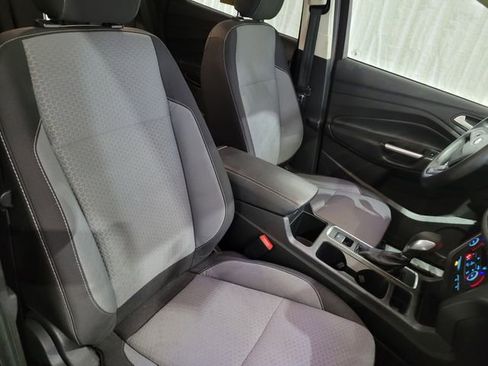 Used 2019 Ford Escape SE image 55