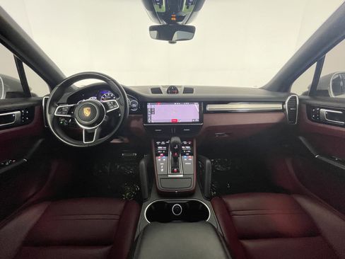Used 2020 Porsche Cayenne S image 13