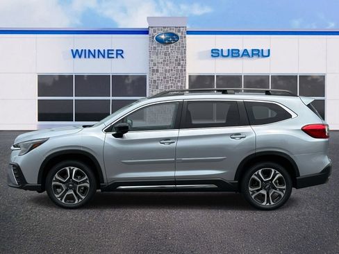 Certified 2025 Subaru Ascent Limited AWD/4WD image 3