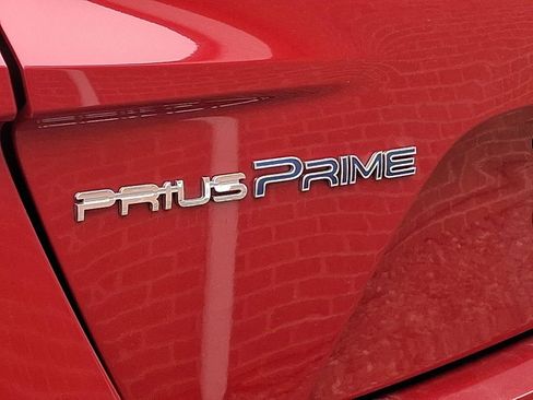 Used 2020 Toyota Prius Prime Limited w/ Carpet Mat Package FWD image 6