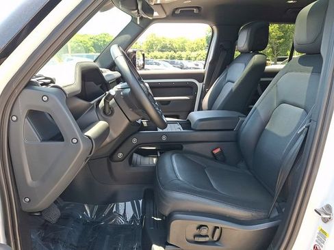 Used 2023 Land Rover Defender 110 X-Dynamic SE AWD/4WD image 2
