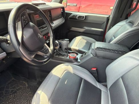 Used 2023 Ford Bronco Black Diamond AWD/4WD image 5