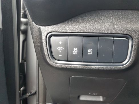 Used 2023 Kia Soul LX image 28