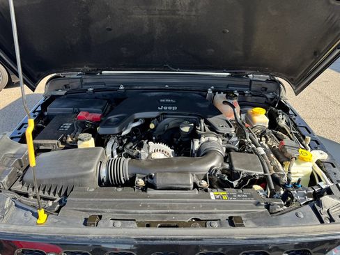 Used 2020 Jeep Wrangler Sport image 28