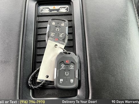 Used 2017 Chevrolet Tahoe LT image 17