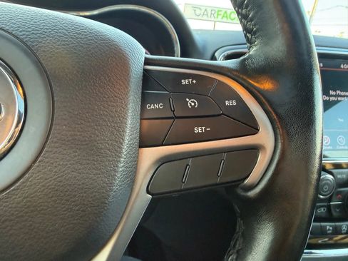 Used 2021 Jeep Grand Cherokee Limited image 29