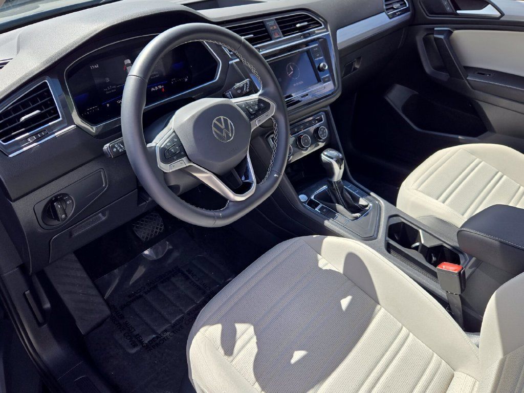 Certified 2024 Volkswagen Tiguan S FWD image 11