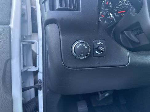 Used 2023 Chevrolet Express 2500 w/ Driver Convenience Package image 12