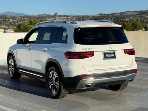New 2026 Mercedes-Benz GLB 250 image 9