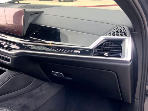 Used 2025 BMW X6 M Competition w/ Executive Package image 18
