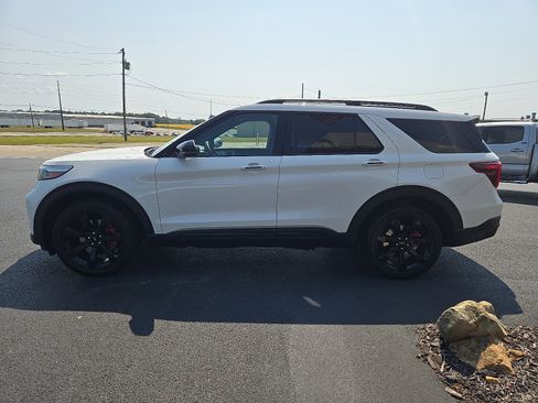 Certified 2022 Ford Explorer ST w/ Equipment Group 401A image 6