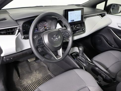 Used 2025 Toyota Corolla SE FWD image 23