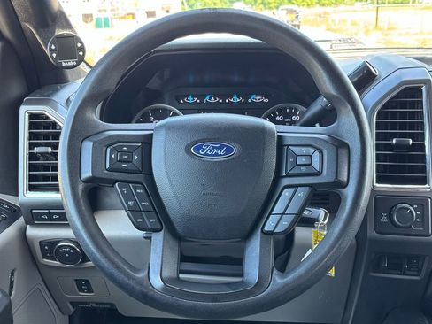 Used 2017 Ford F250 XLT w/ XLT Premium Package AWD/4WD image 32