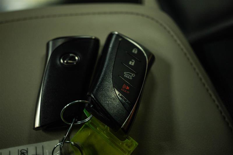Used 2023 Lexus RZ 450e Premium w/ Technology Package AWD/4WD image 25