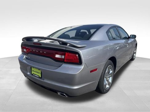 Used 2014 Dodge Charger SE w/ Sport Appearance Group RWD image 8