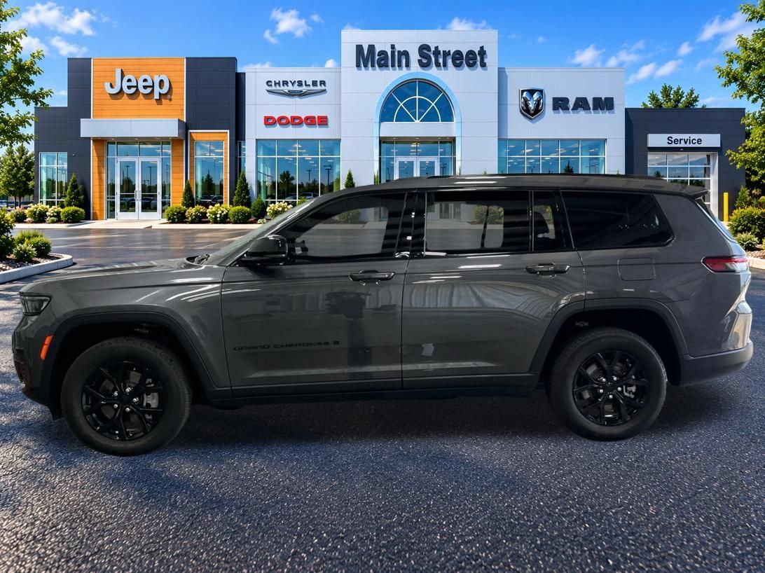 Used 2024 Jeep Grand Cherokee L Laredo AWD/4WD image 2