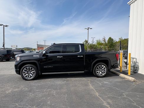 Used 2022 GMC Sierra 1500 Denali w/ Denali Reserve Package image 4