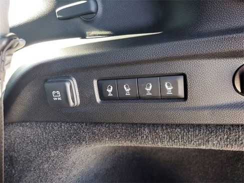 Used 2024 Jeep Grand Cherokee L Overland w/ Trailer Tow Package image 9