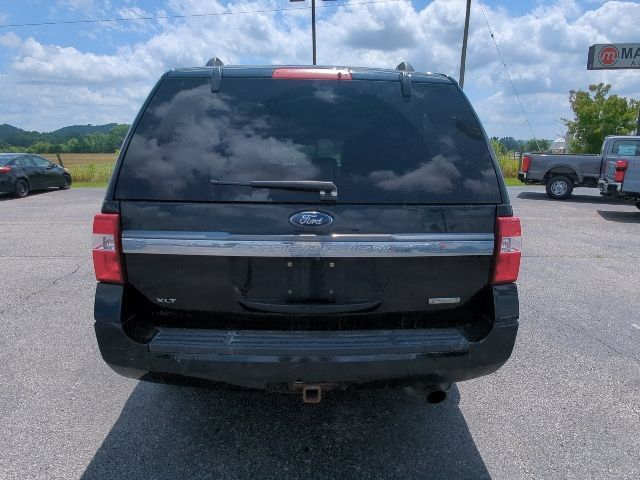 Used 2017 Ford Expedition XLT w/ Equipment Group 202A AWD/4WD image 16