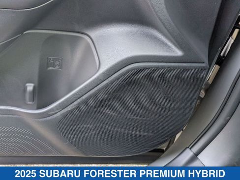 Certified 2025 Subaru Forester Premium AWD/4WD image 14