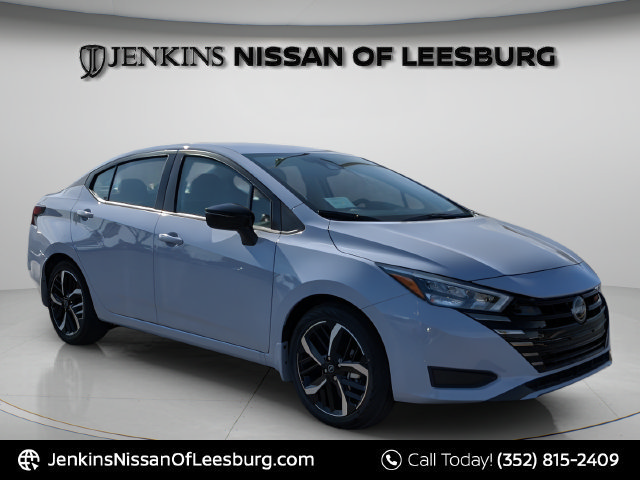 Certified 2025 Nissan Versa SR w/ Trunk Package FWD image 1